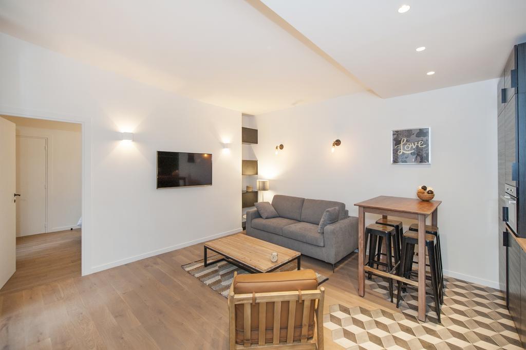 Pick A Flat'S Apartment In Le Marais - Rue Sainte Croix De La Bretonnerie Paris Rum bild