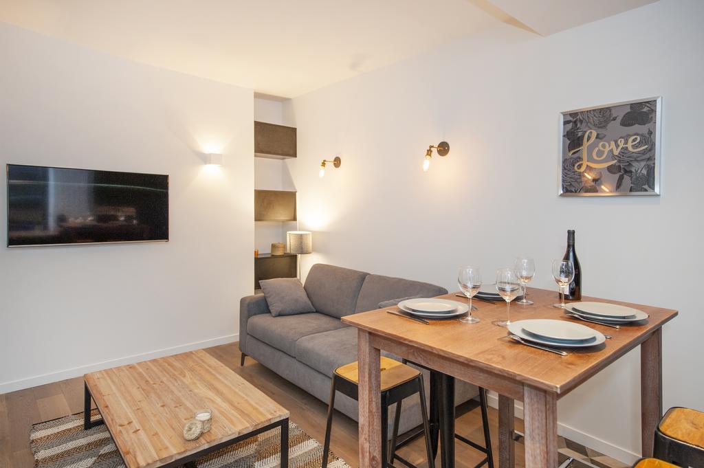 Pick A Flat'S Apartment In Le Marais - Rue Sainte Croix De La Bretonnerie Paris Exteriör bild